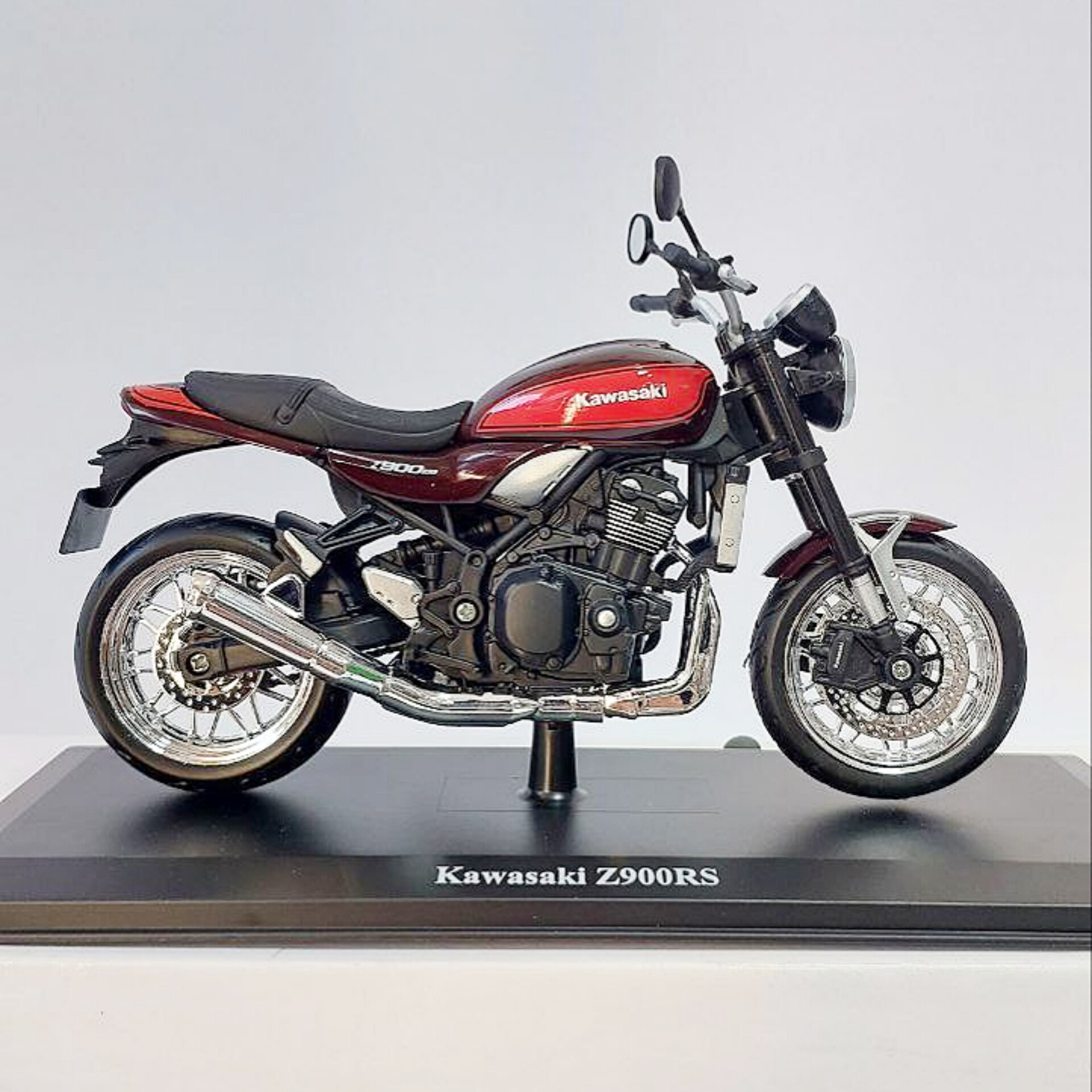 موتور فلزی کاوازاکیz900 - تصویر 3