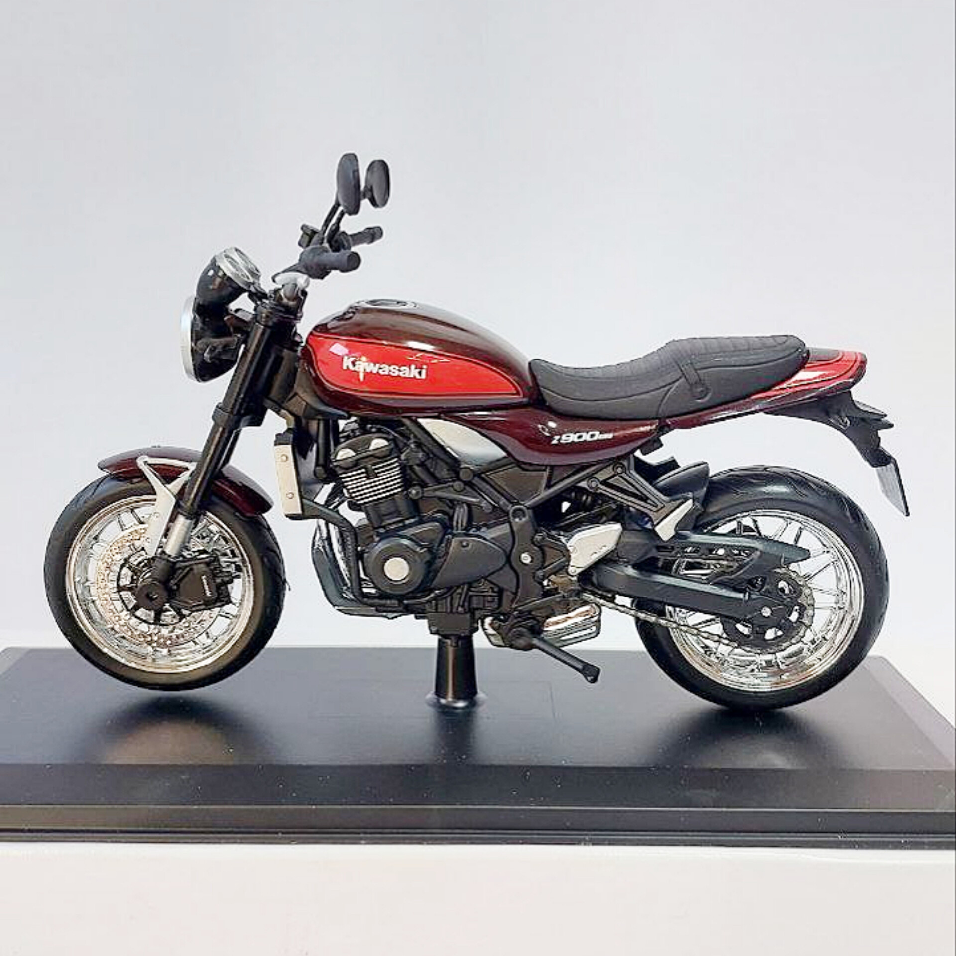 موتور فلزی کاوازاکیz900